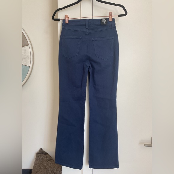 ARITZIA Talula Like New Blue High Rise with kick flare . - Picture 2 of 10